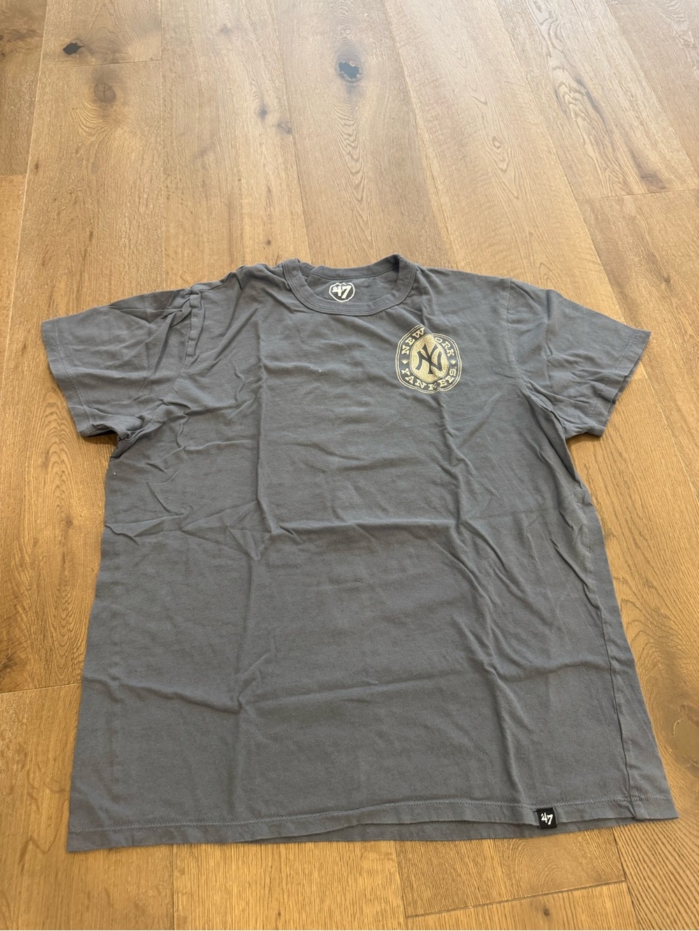 47 Men's Gray Short-Sleeve NY Yankees Patch Tee